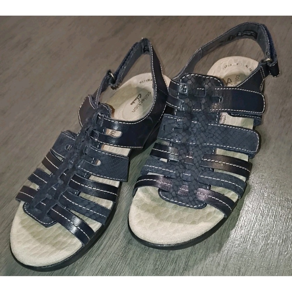 Clarks Collection Woven fisherman-style, Woman's Adjustable Strap In Size 9M